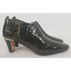 Brighton Ankle Boots 9.5N Deep Olive Green Crocodilen Embossed Patent Leather